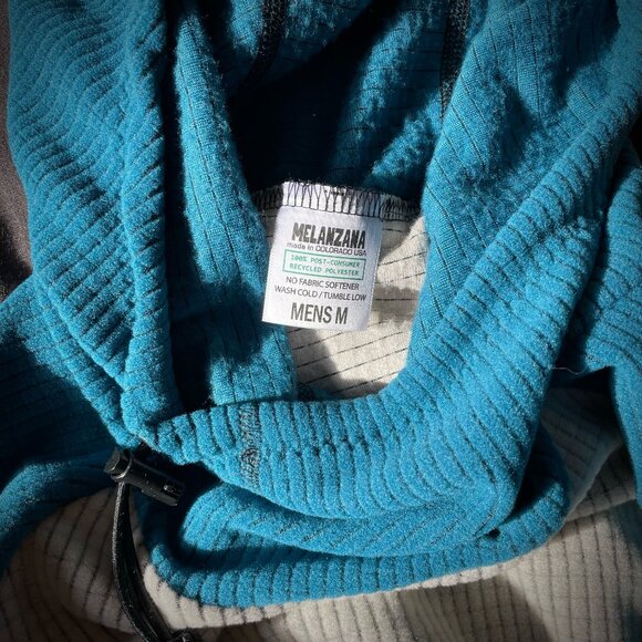 Melanzana Micro Grid Hoodie V2 Mens Medium - Picture 2 of 3